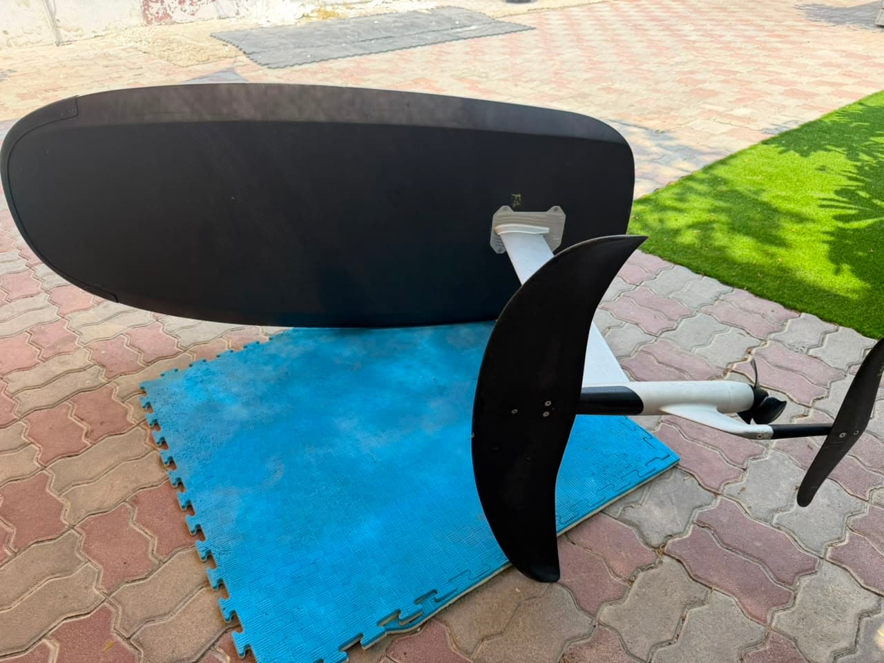 Efoil Flite 100L Carbon